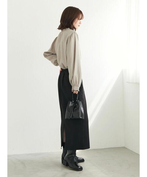 ELENCARE DUE（エレンカーレデュエ）の「・ELENCARE DUE メローハイネックブラウス（シャツ/ブラウス・レディース・グレイッシュベージュ/イエロー/アイボリー/ブラック・FREE）」の10枚目の写真