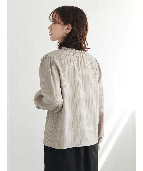 ELENCARE DUE（エレンカーレデュエ）の「・ELENCARE DUE メローハイネックブラウス（シャツ/ブラウス・レディース・グレイッシュベージュ/イエロー/アイボリー/ブラック・FREE）」の17枚目の写真