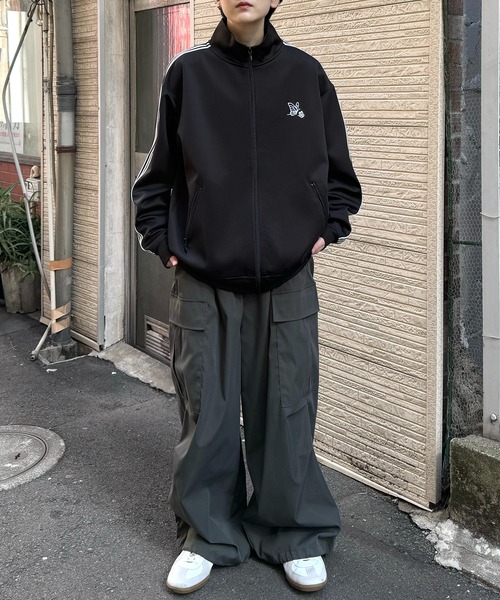 24AW 新色追加【セットアップ対応】'WEB限定' ビッグシルエット ワンポイント刺繍 袖ラインジャージ トラックジャケット【Confirm】（ジャージ）｜Confirm（コンファーム）