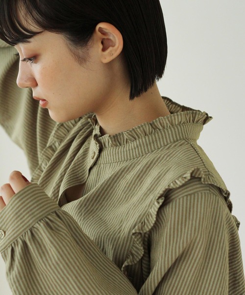 Crisp(クリスプ)の「ストライプフリルブラウス(シャツ/ブラウス・レディース・ブラウン/グリーン・FREE)」の18枚目の写真