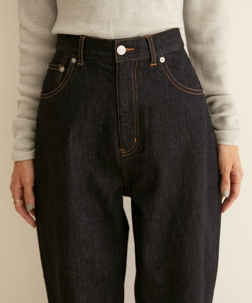 SALON adam et rope'（サロン アダム エ ロペ）の「[XXS～Lサイズ展開]【ZOZOTOWN限定】カーヴィーデニムパンツ（デニムパンツ・レディース・インディゴブルー・M/L/XS/S/XXS）」の9枚目の写真