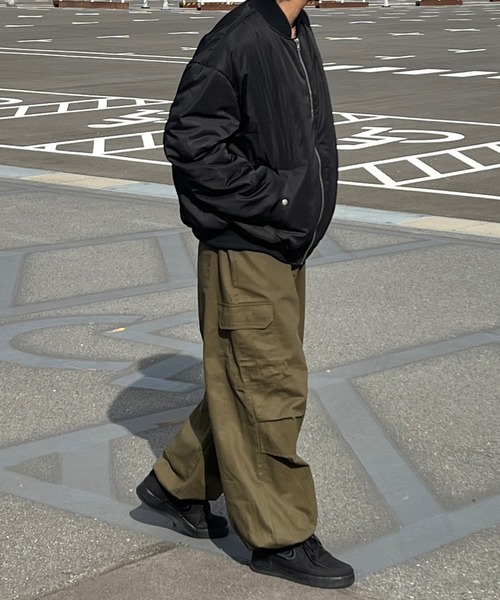 kutir(クティール)の「オーバーサイズMA-1中綿ブルゾン(MA-1・メンズ・ブラック・MEDIUM/LARGE)」の16枚目の写真