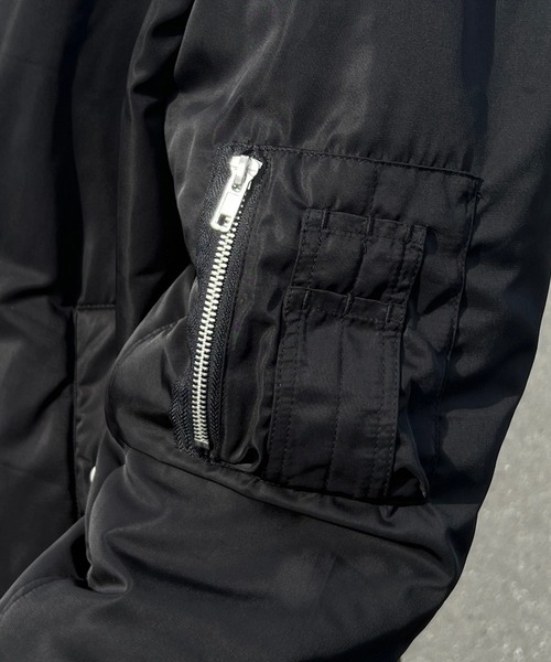 kutir(クティール)の「オーバーサイズMA-1中綿ブルゾン(MA-1・メンズ・ブラック・MEDIUM/LARGE)」の21枚目の写真