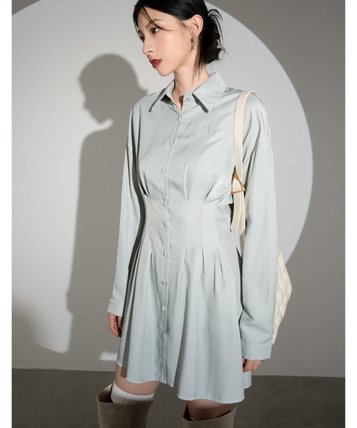 ALAND（エーランド）の「AVANDRESS／Minimaスリムワンピース 2180092（ワンピース・レディース・ブラック/セージグリーン・MEDIUM）」の8枚目の写真