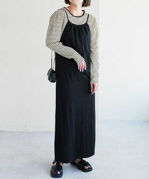 DISCOAT（ディスコート）の「ギャザーキャミカットワンピース（ワンピース・レディース・ブラック/ブルー・FREE）」の3枚目の写真