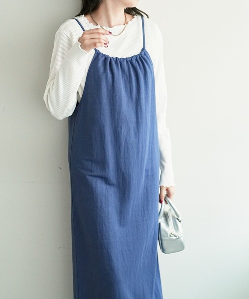 DISCOAT（ディスコート）の「ギャザーキャミカットワンピース（ワンピース・レディース・ブラック/ブルー・FREE）」の22枚目の写真