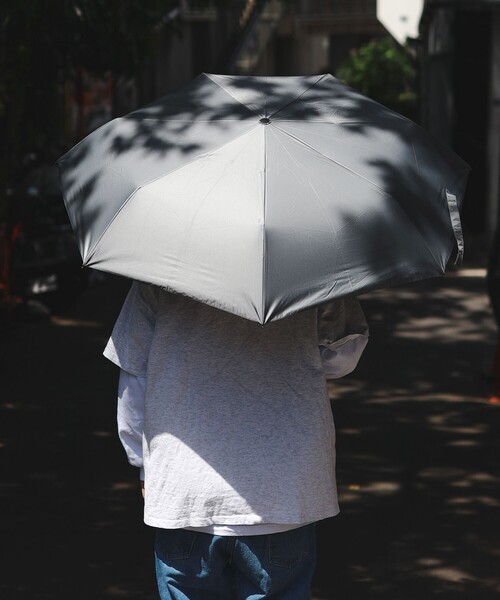 bpr BEAMS（ビーピーアール ビームス ）の「bPr BEAMS / UVカット 晴雨兼用 折り畳み傘（折りたたみ傘・メンズ・ブラック/ネイビー/グレー/グリーン・ONE SIZE）」の2枚目の写真