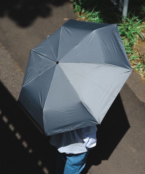 bpr BEAMS（ビーピーアール ビームス ）の「bPr BEAMS / UVカット 晴雨兼用 折り畳み傘（折りたたみ傘・メンズ・ブラック/ネイビー/グレー/グリーン・ONE SIZE）」の6枚目の写真