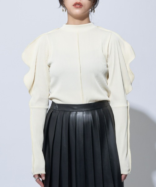 Solace(ソレイス)の「ウェーブショルダープリーツトップス(Tシャツ/カットソー・レディース・ピンク/ナチュラル/ブラック・FREE)」の12枚目の写真
