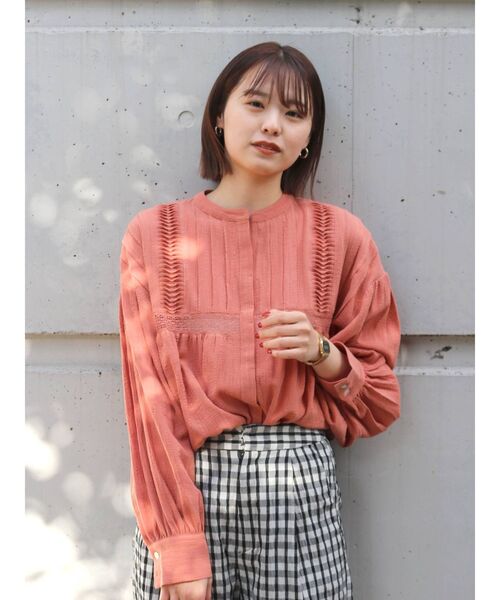 Ungrid(アングリッド)の「コットンタックボリュームブラウス(シャツ/ブラウス・レディース・ブラック/オフホワイト/オレンジ・FREE)」の8枚目の写真