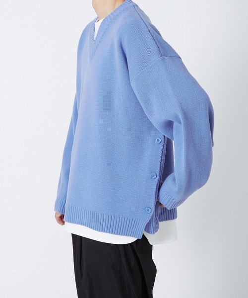 improves（インプローブス）の「サイドスリット Vネック ニットセーター（ニット/セーター・メンズ・ブラック/ライトブルー/カーキ・FREE）」の11枚目の写真