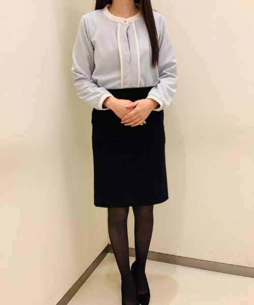 TOKYO SHIRTS（トウキョウシャツ）の「配色バンドカラー 長袖ブラウス（シャツ/ブラウス・レディース・ネイビー/ベージュ/サックスブルー/オフホワイト・M/L）」の18枚目の写真