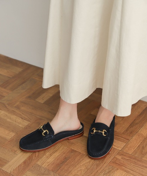 REMME(レメ)の「『別注』REMME×DOORS モカシンスリッパ(その他シューズ・レディース・ネイビー/ベージュ・37/38/36)」の4枚目の写真