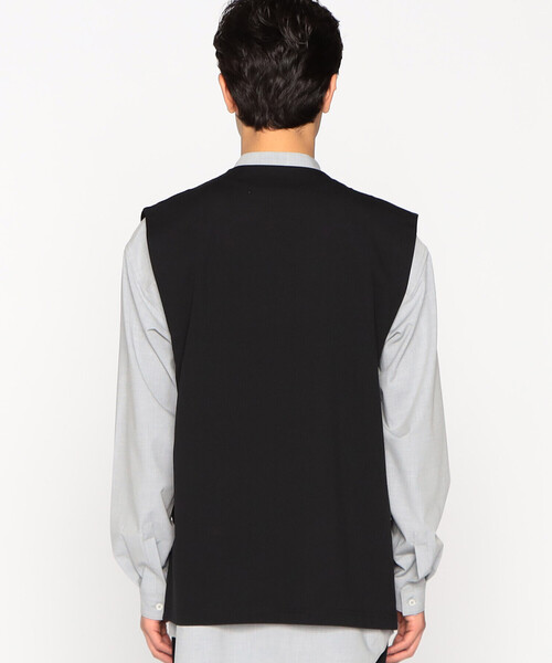 COMME CA ISM（コムサイズム）の「ウォッシャブル イージーケア 軽量 ラペルレス ジレ（ベスト・メンズ・ブラック/グリーン系その他・MEDIUM/LARGE）」の6枚目の写真