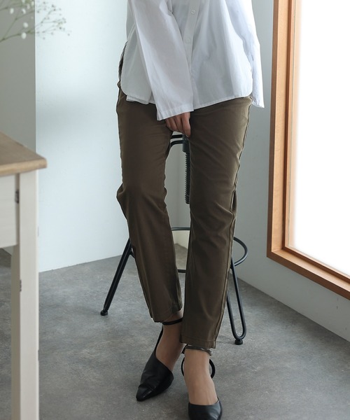 ElegChic(エレグシック)の「ハイライズテーパードパンツ(その他パンツ・レディース・カーキ/ブラック/ベージュ・M/L/XL/3L/4L)」の1枚目の写真