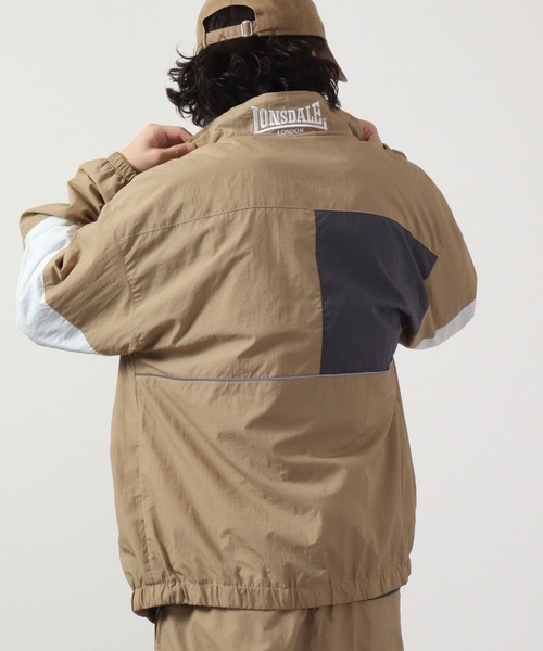 LONSDALE（ロンズデール）の「LONSDALE 裏メッシュ ナイロン ワッシャー ジャンパー 切替 トラックジャケット（ナイロンジャケット・メンズ・ベージュ/グリーン系その他/オフホワイト・M/LL/L）」の19枚目の写真