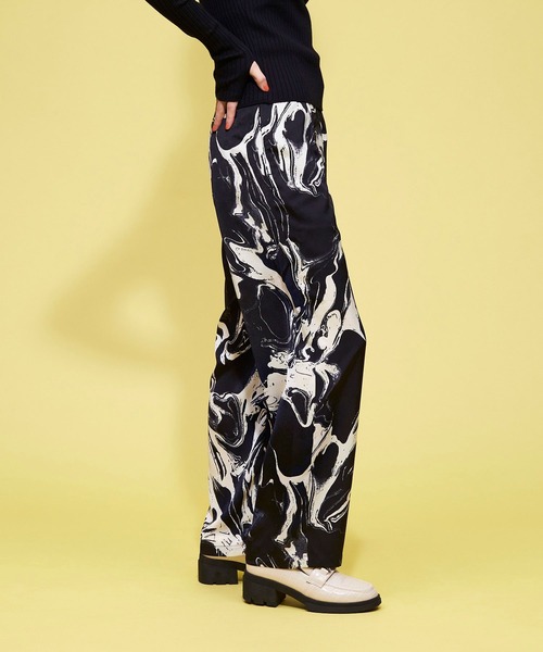 FOREVER 21（フォーエバー トゥエンティーワン）の「【MODE】マーブル柄パンツ（その他パンツ・レディース・ブラック/ホワイト・SMALL/MEDIUM）」の21枚目の写真