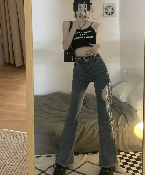 almo(アルモ)の「カットアウトフレアデニムパンツ(BQ)(デニムパンツ・レディース・ブルー・MEDIUM/LARGE)」の8枚目の写真