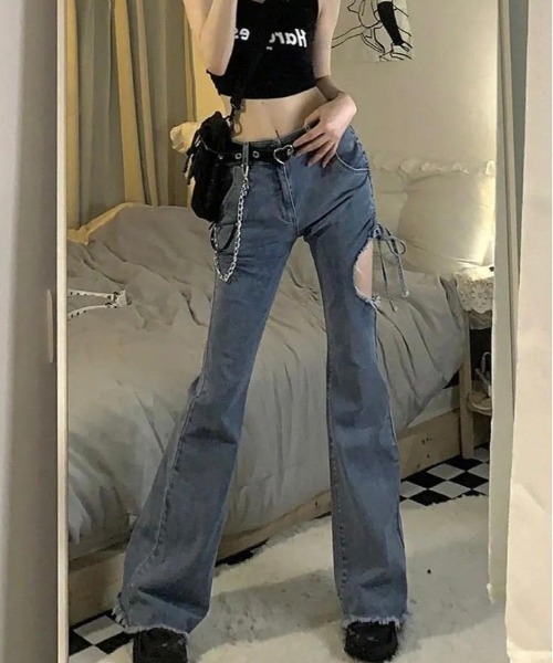 almo(アルモ)の「カットアウトフレアデニムパンツ(BQ)(デニムパンツ・レディース・ブルー・MEDIUM/LARGE)」の2枚目の写真