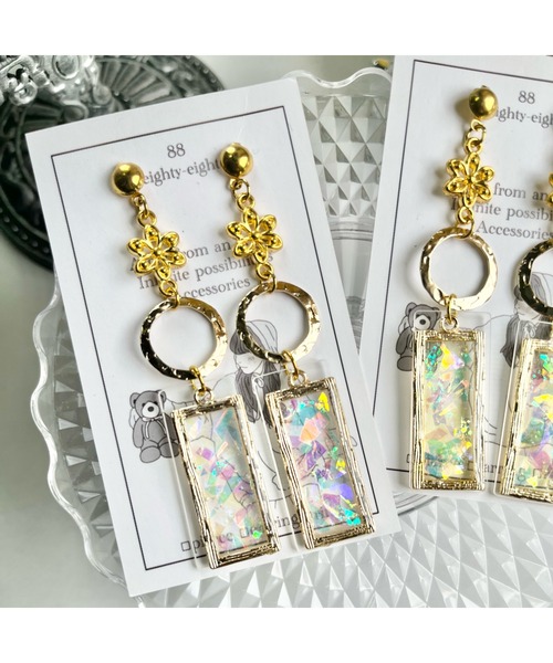 tone(トーン)の「【88eighty-eight】キラキラクリアフラワーゴールドピアス(MA)(ピアス(両耳用)・レディース・イエロー/クリア・FREE)」の3枚目の写真