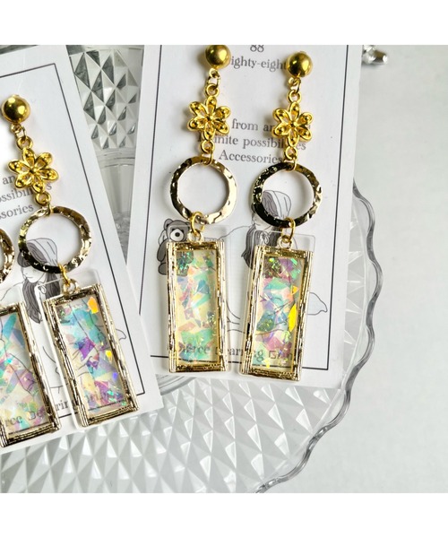 tone(トーン)の「【88eighty-eight】キラキラクリアフラワーゴールドピアス(MA)(ピアス(両耳用)・レディース・イエロー/クリア・FREE)」の6枚目の写真