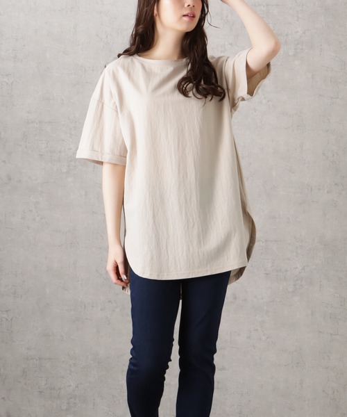 NAVY(ネイビー)の「SARARI 冷感ラウンドチュニックTシャツ(Tシャツ/カットソー・レディース・ライトベージュ/グレイッシュベージュ/ブラック/ブルー・フリー)」の14枚目の写真