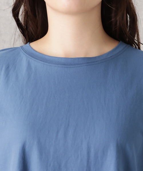 NAVY(ネイビー)の「SARARI 冷感ラウンドチュニックTシャツ(Tシャツ/カットソー・レディース・ライトベージュ/グレイッシュベージュ/ブラック/ブルー・フリー)」の12枚目の写真