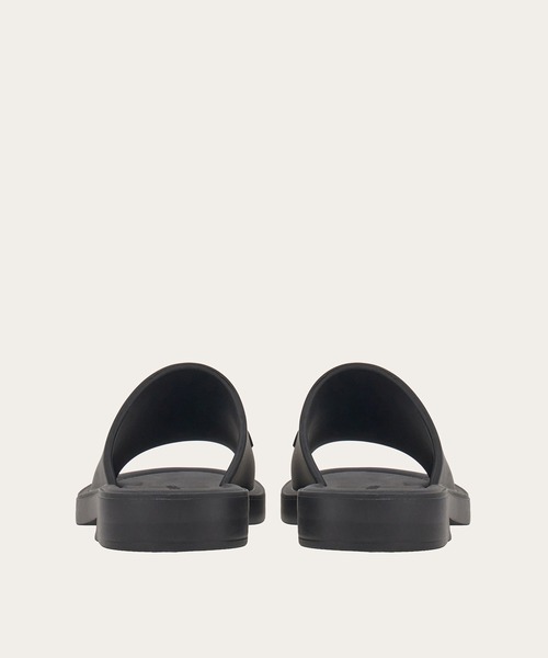 FERRAGAMO(フェラガモ)の「スライドサンダル(サンダル・メンズ・ブラック・9/8/7)」の3枚目の写真