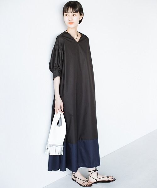 haco!(ハコ)の「ハートに首をつっこもう!衿ぐりがハート開きになったポジティブワンピース haco! FACTORY with ah(attach heart)!(ワンピース・レディース・ブラック系その他・SMALL/MEDIUM/LARGE/X-LARGE)」の2枚目の写真