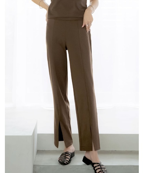 Re:EDIT（リエディ）の「[UVカット][接触冷感][速乾][水陸両用][DAILY SWIM][低身長/高身長/大きいサイズ有]ラッシュガードフロントスリットorスリットなし選べるスイムパンツ（水着・レディース・ブラック/ブラウン/ブラウン系その他/ブラック系その他・SHORT/MEDIUM/TALL/LARGE/X-LARGE）」の4枚目の写真