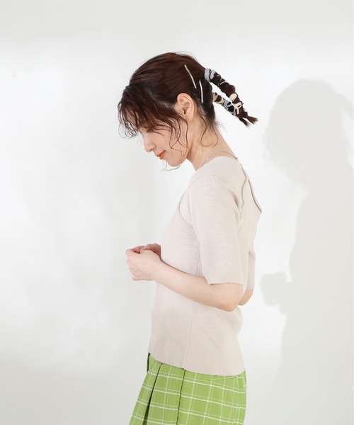 N.（N. Natural Beauty Basic）（エヌエヌナチュラルビューティーベーシック）の「◆トラペーズネックリブニット（ニット/セーター・レディース・ライトグレー/チョコ/マスタード・MEDIUM）」の4枚目の写真