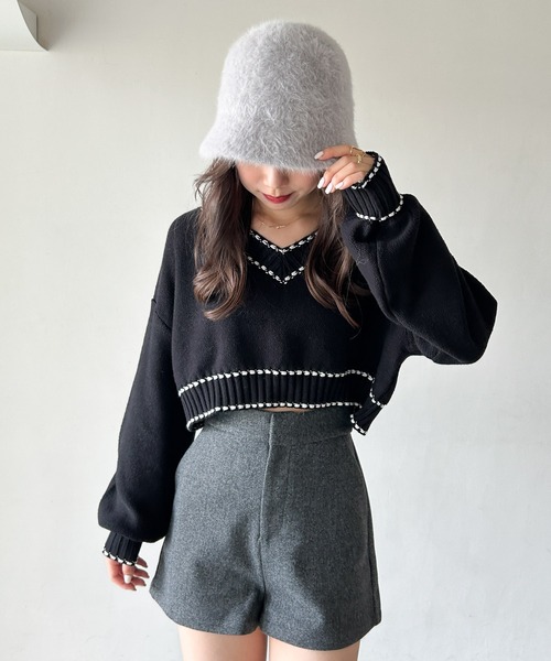 Heather（ヘザー）の「ステッチラインVネックニット 978330