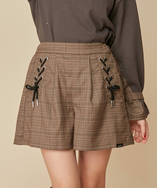 JENNI love（ジェニィラブ）の「【ウエスト調整可能】サイドレースアップチェックショーパン（その他パンツ・キッズ・ブラウン/グレー/グリーン・130cm/160cm/140cm/150cm）」の3枚目の写真