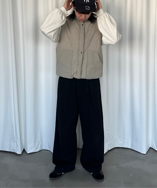 kutir(クティール)の「タックチノワイドパンツ(チノパンツ・レディース・カーキ/ブラック/ベージュ・LARGE/SMALL/MEDIUM)」の14枚目の写真