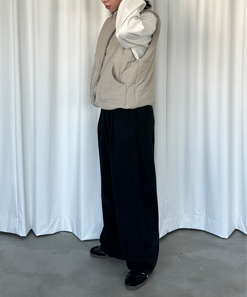 kutir(クティール)の「タックチノワイドパンツ(チノパンツ・レディース・カーキ/ブラック/ベージュ・LARGE/SMALL/MEDIUM)」の15枚目の写真