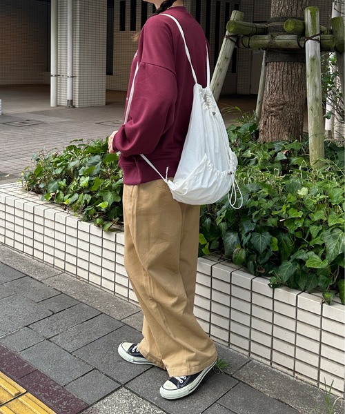 kutir(クティール)の「タックチノワイドパンツ(チノパンツ・レディース・カーキ/ブラック/ベージュ・LARGE/SMALL/MEDIUM)」の11枚目の写真