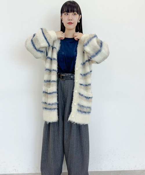 niko and...（ニコアンド）の「[MODE NORM CORE(モードノームコア)]ブークレーボーダーVネックカーディガン（カーディガン/ボレロ・レディース・パープル/オフホワイト/サックスブルー・FREE）」の4枚目の写真