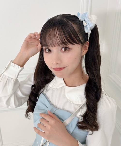 Honey Cinnamon（ハニーシナモン）の「ハートビジューリボンフェイクファーシュシュ（シュシュ・レディース・ブラック/サックスブルー・FREE）」の11枚目の写真