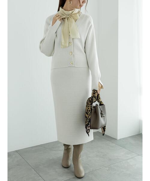 Te chichi(テチチ)の「【大人の洗練カラーニット】衿裏配色Vネックドルマンカーディガン(カーディガン/ボレロ・レディース・ブラック/ピンク/オフホワイト/グレー・F)」の10枚目の写真