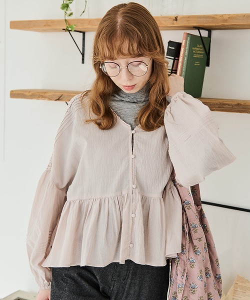 Crisp（クリスプ）の「タートルスリットスリーブニット（ニット/セーター・レディース・グレー/イエロー/ブルー/アイボリー・FREE）」の15枚目の写真