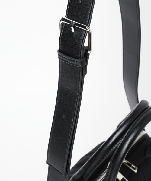 Heather（ヘザー）の「パファーボストンBAG  996731（ボストンバッグ・レディース・オフホワイト/ブラック/シルバー・ONE SIZE）」の4枚目の写真