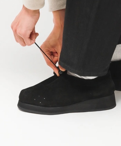 LOCALINA（ロカリナ）の「MARIANNU WM106 SUEDE（スリッポン