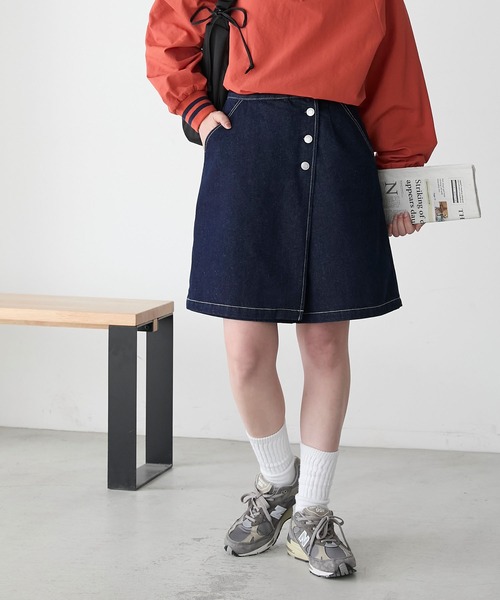 BONLECILL（ボンルシール）の「ラップデザインデニムショートパンツ（デニムパンツ・レディース・ブラック/ブルー系1/ネイビー・L/M）」の13枚目の写真