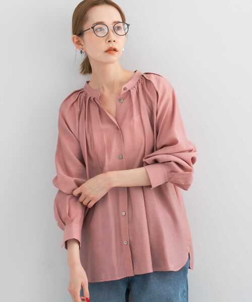 URBAN RESEARCH ROSSO WOMEN（アーバンリサーチ　ロッソ）の「ランダムタックセミシアーブラウス（シャツ/ブラウス・レディース・ライトピンク/チャコールグレー/オフホワイト・FREE）」の20枚目の写真