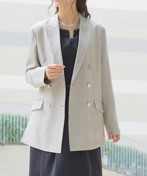 RIRIYANO（リリヤーノ）の「金ボタンテーラードジャケット　─RIRIYANO─（テーラードジャケット・レディース・ベージュ/ネイビー・SMALL/MEDIUM/LARGE/X-LARGE）」の2枚目の写真