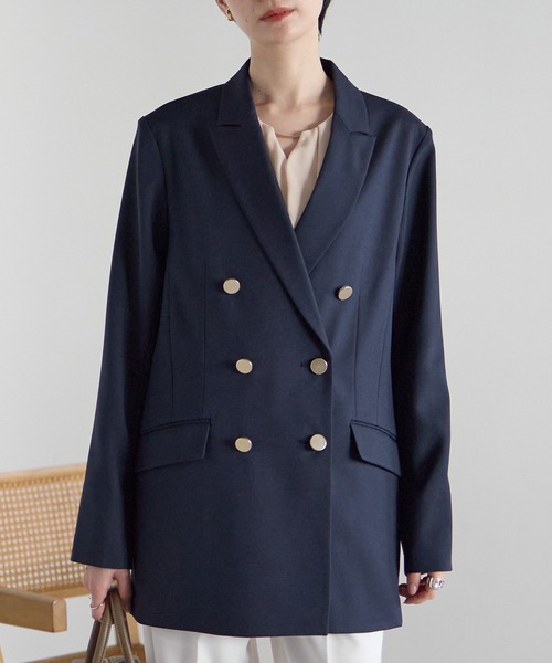 RIRIYANO（リリヤーノ）の「金ボタンテーラードジャケット　─RIRIYANO─（テーラードジャケット・レディース・ベージュ/ネイビー・SMALL/MEDIUM/LARGE/X-LARGE）」の4枚目の写真