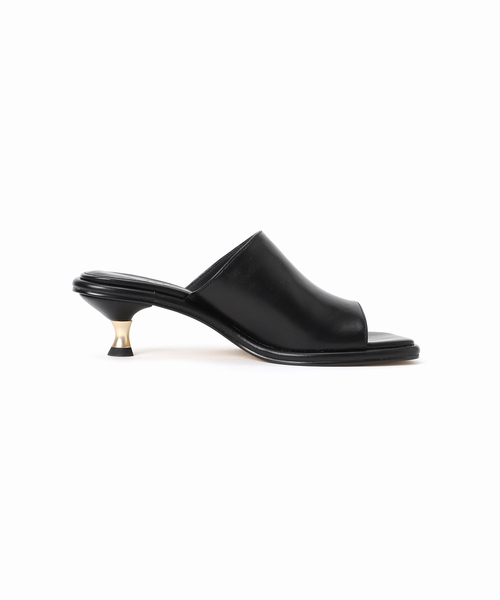 LE TALON（ルタロン）の「4.5cmハイバンプミュールサンダル（サンダル・レディース・アイボリー/ブラック系その他・SMALL/MEDIUM/LARGE/X-LARGE）」の5枚目の写真