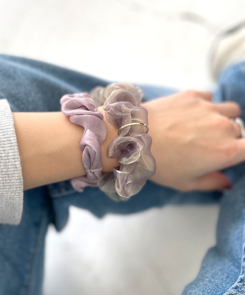 ROPE' PICNIC(ロペピクニック)の「オーガンジー×シャイニーミニシュシュセット(ヘアゴム・レディース・ピンク系その他2/ベージュ系その他/オレンジ・FREE)」の2枚目の写真