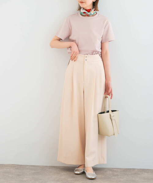 URBAN RESEARCH ROSSO WOMEN（アーバンリサーチ　ロッソ）の「ハイウエストタックワイドパンツ（その他パンツ・レディース・ライトベージュ/チャコールグレー・FREE）」の3枚目の写真