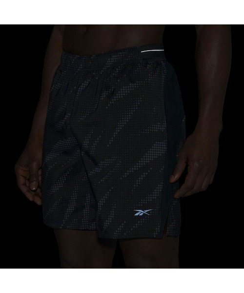 Reebok(リーボック)の「スピードショーツ 4.0 / SPEED SHORT 4.0 AOP(その他パンツ・メンズ・ブラック・LARGE/MEDIUM/SMALL/XX-LARGE/X-LARGE)」の4枚目の写真